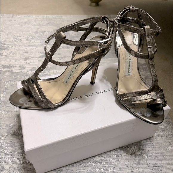 Camilla Skovgaard -Victory strap thong python stiletto- - Picture 5 of 7